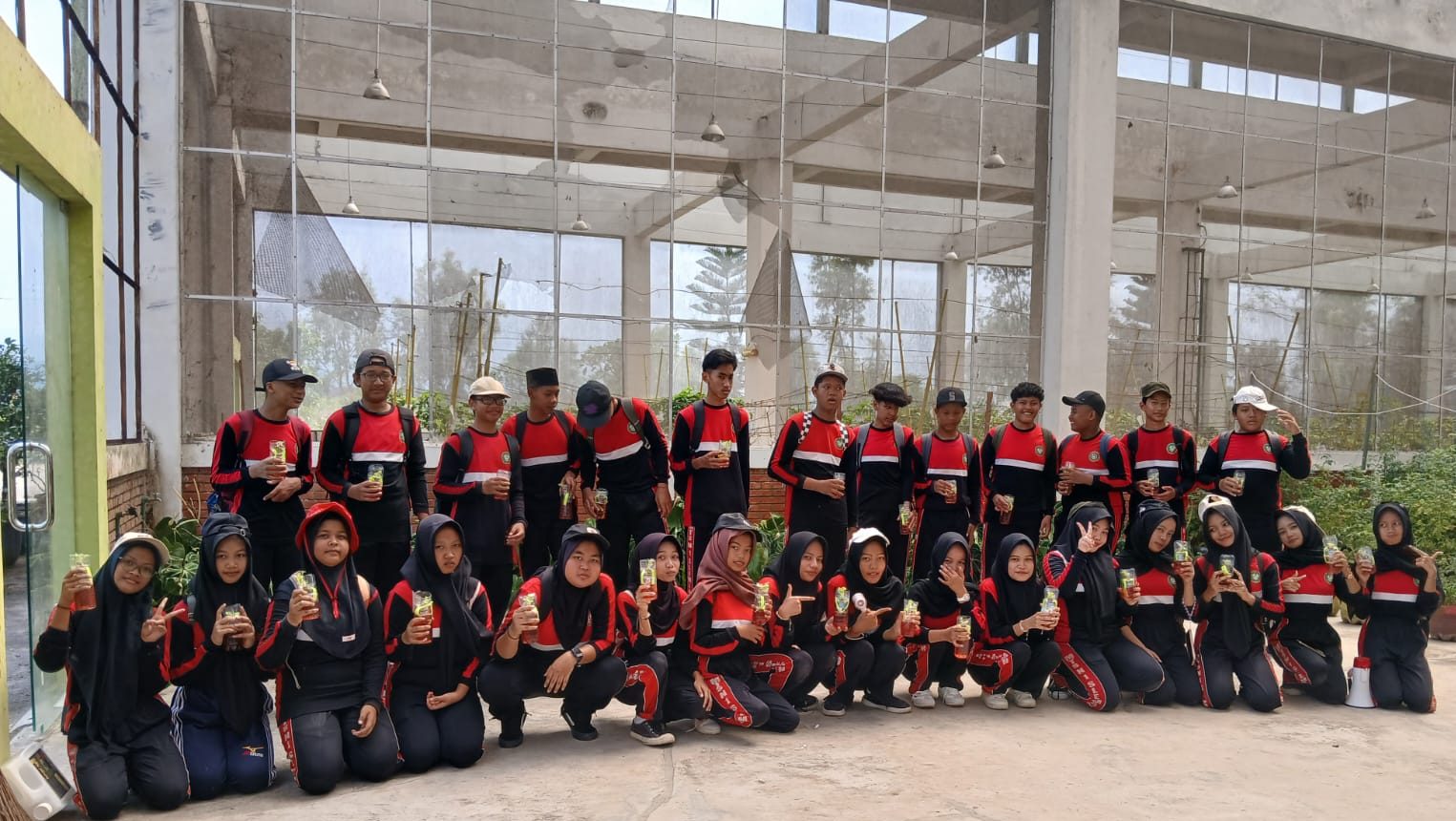 Murid Kelas IX MTsN 1 Sleman Belajar Kewirausahaan Langsung di JAP Nanggulan