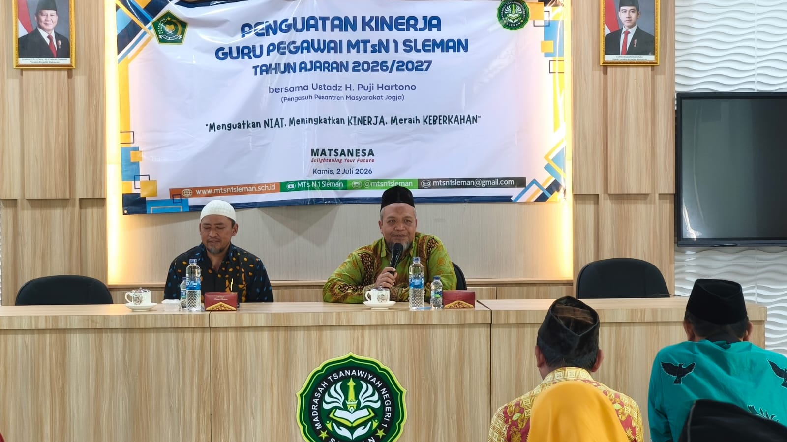 Menguatkan Semangat Mengabdi, Guru dan Pegawai MTsN 1 Sleman Ikuti Penguatan Kinerja