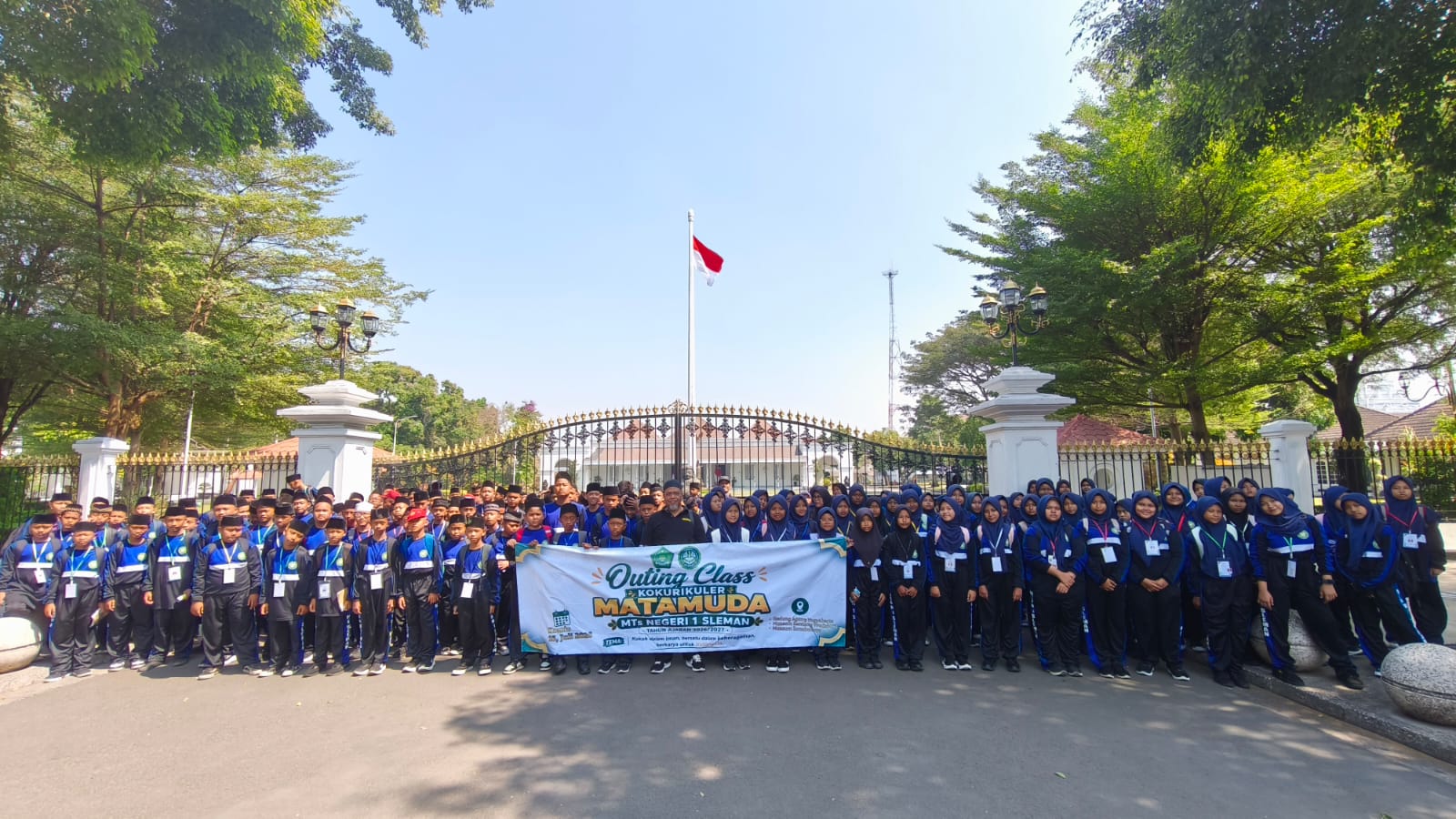 Menelusuri Jejak Bangsa, Murid Kelas VII MTsN 1 Sleman Belajar di Tiga Ikon Sejarah Yogyakarta