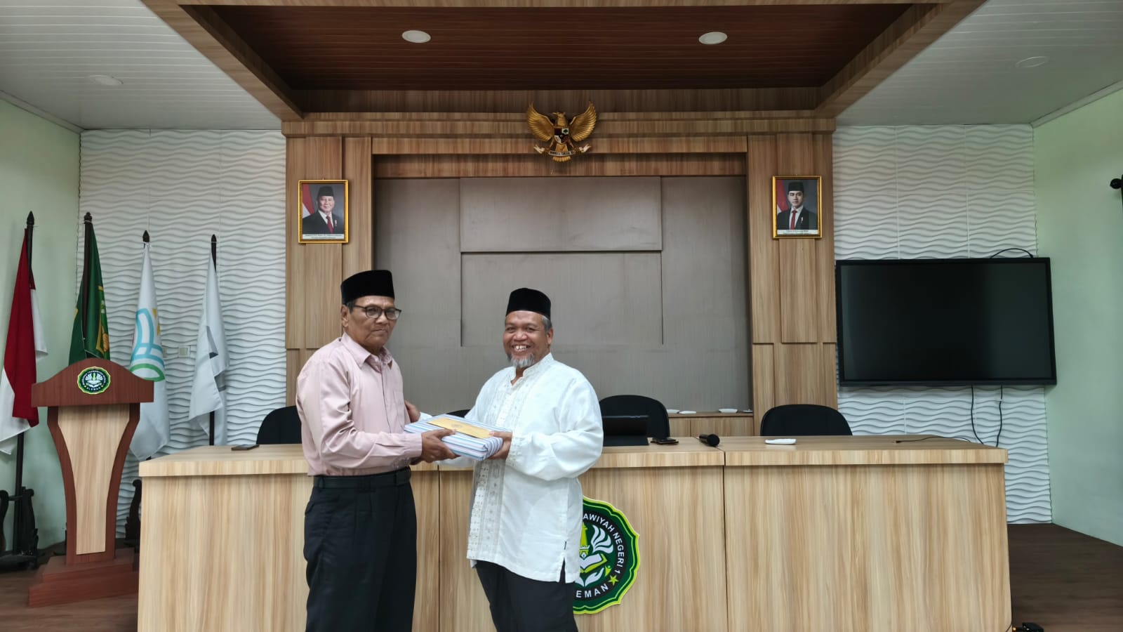 37 Tahun Mengabdi, Bapak Sukardi Resmi Menutup Masa Tugas di MTsN 1 Sleman
