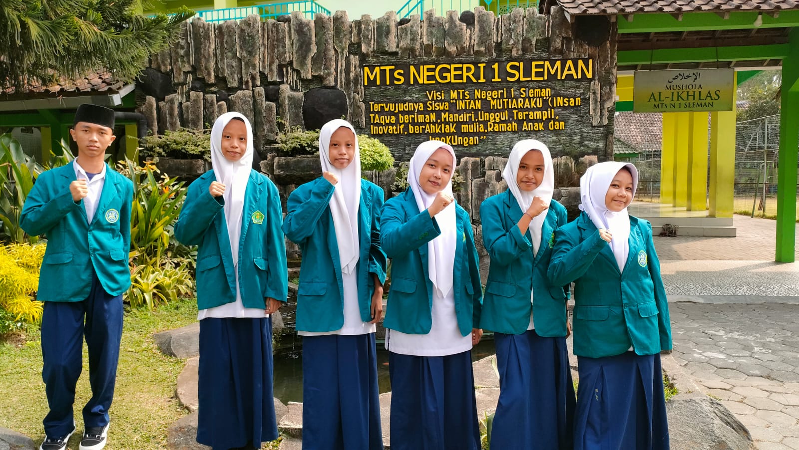 Sembilan Murid MTsN 1 Sleman Adu Kemampuan di OMI Tingkat Kabupaten