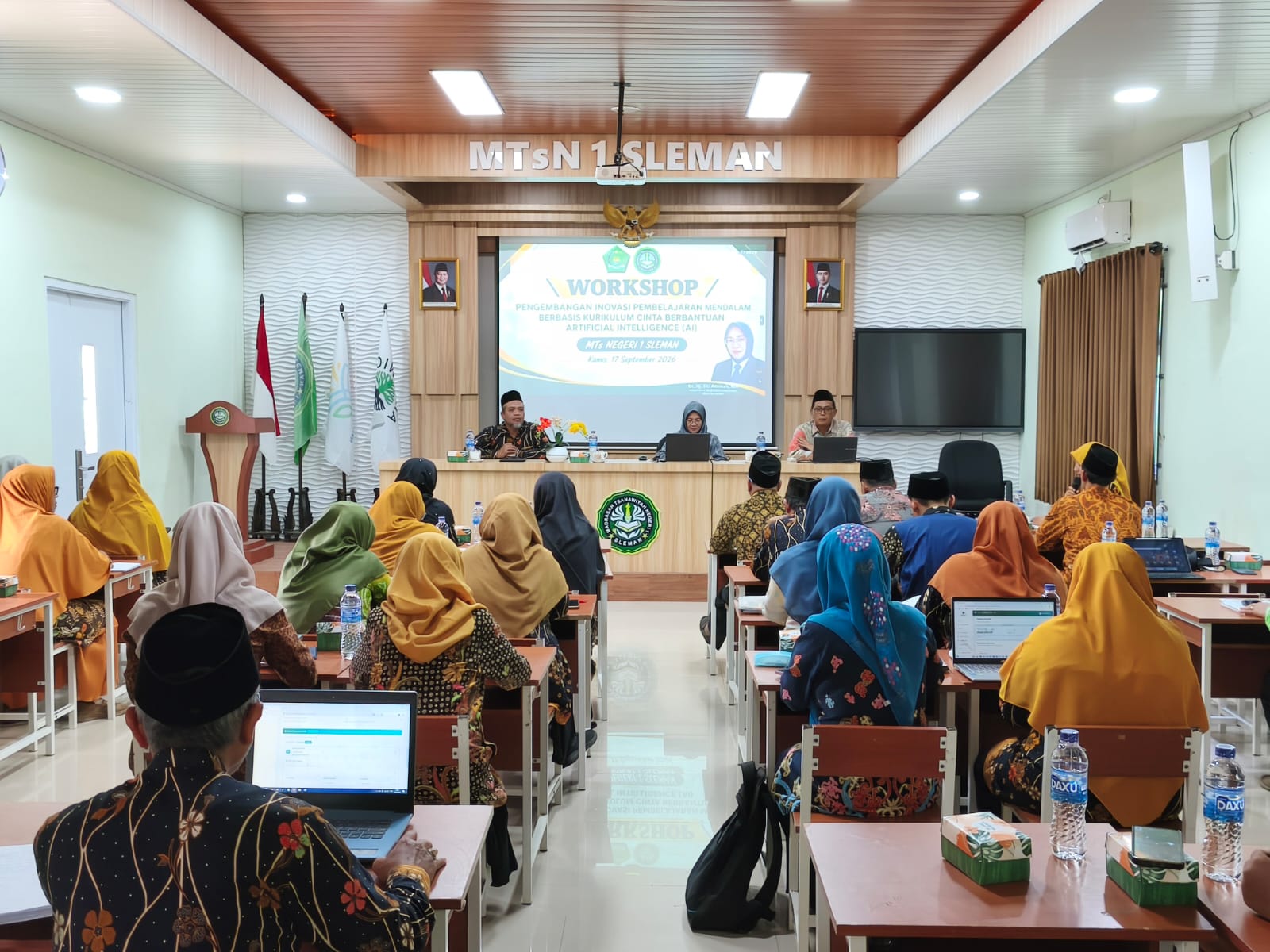 Guru MTsN 1 Sleman Eksplorasi AI untuk Kembangkan Inovasi Pembelajaran