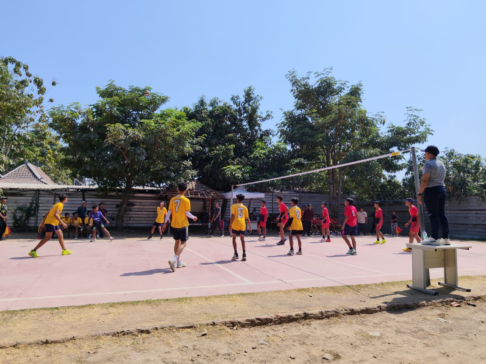 Atletik Putri dan Voli Putra MTsN 1 Sleman Raih Juara di PKM 2026