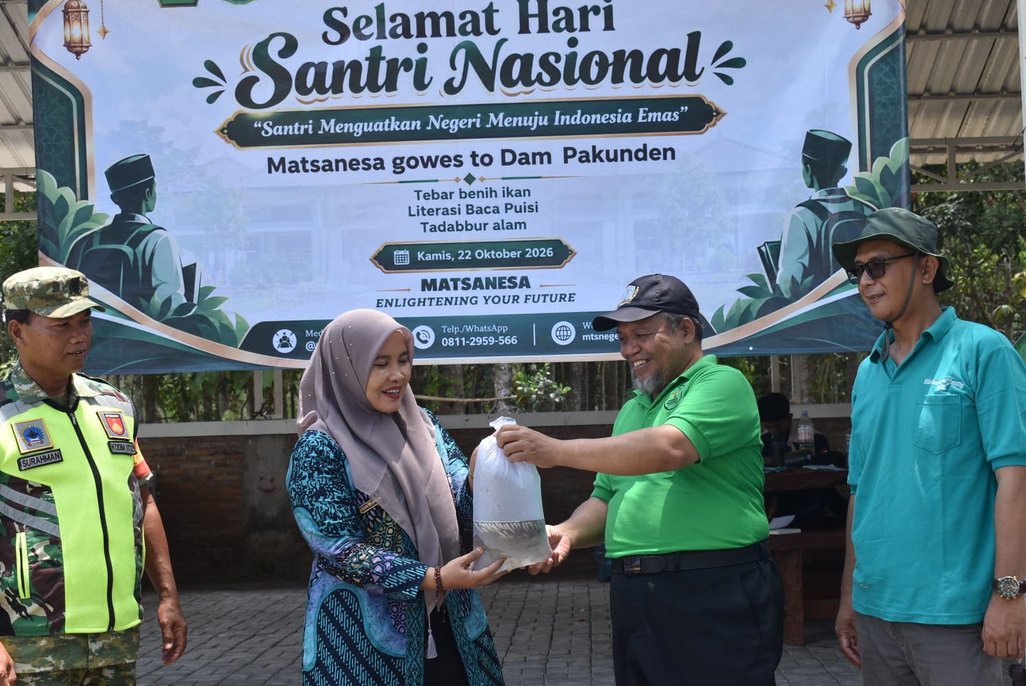 MTsN 1 Sleman Tebar 5.000 Bibit Ikan Nilem di Sabo Dam Pakunden